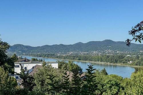 Ausblick - 8 Zimmer Mehrfamilienhaus, Wohnhaus zum Kaufen in Remagen