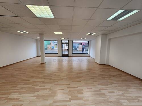 Verkaufsfläche vorne - Büro in Bad Doberan