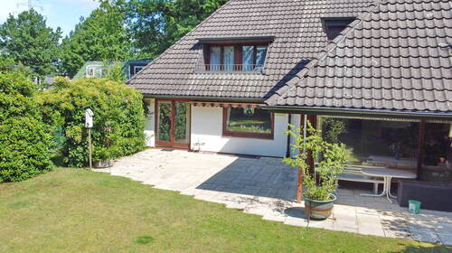 Drohne_Terrassenbereich - Einfamilienhaus mit 229,60 m² in Hamburg zum Kaufen