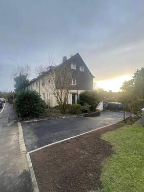 Seitenansicht - 9 Zimmer Reihenendhaus in Wülfrath