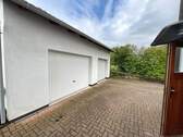 Zwei Garagen - 
