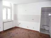 Küche / Zugang zum Bad - 