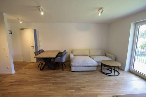 Whg. 7-1.Obergeschoss rechts-Wohnen-Essen-Ansicht 3 - 