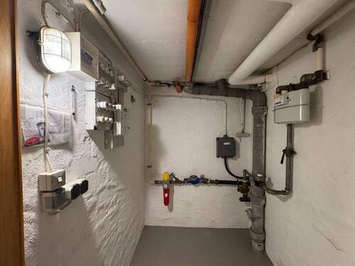 Hausanschlussraum im Keller - 