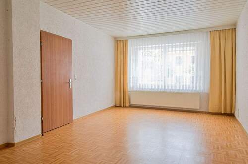 Zimmeransichten EG - 