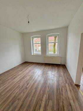 Kinderzimmer mit modernem Laminat - 