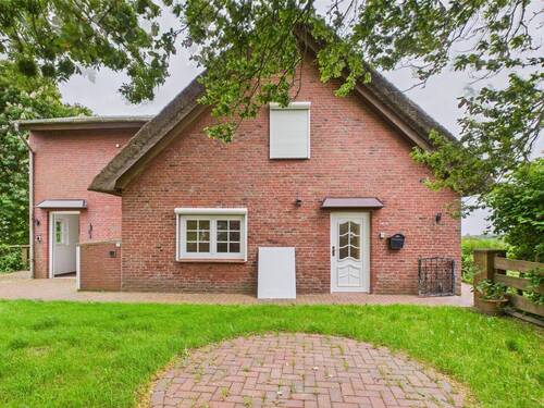 Ansicht Garten - **Unter Reet mit 2 Wohnungen in bester Deichlage mit Blick in die Marsch**