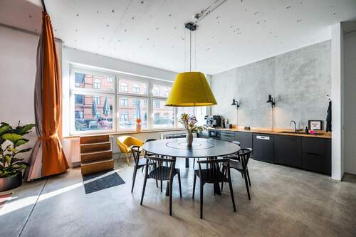 Küche mit Blick zur Terrasse - 