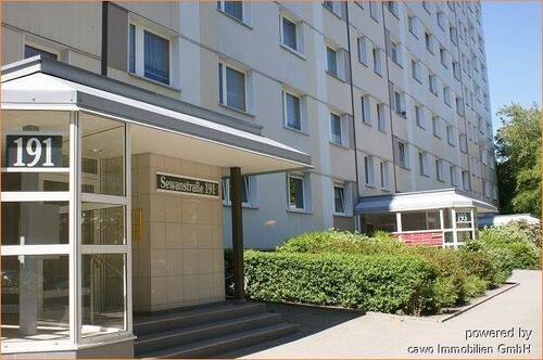 6. überdachter Eingangsbereich - 2 Zimmer Etagenwohnung zum Kaufen in Berlin