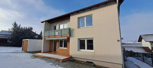 Hausansicht - 6 Zimmer Mehrfamilienhaus, Wohnhaus in Neumarkt-Sankt Veit