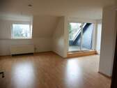 P1010157.JPG - Witten-Annen: Helle, moderne 3,5 Zimmer-Wohnung im DG mit Dachbalkon und 80m²