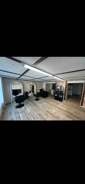Foto 2 - Friseur Laden Büro am Schweizerberg in MM