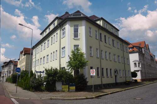 Gebäudeansicht - 4 Zimmer Etagenwohnung zum Kaufen in Leipzig