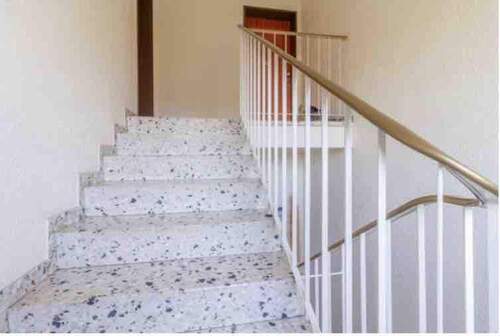 Castrop ETW Neu 25 Hausflur - 