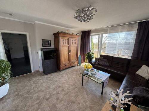 Eigentümer-WE - Wohnzimmer - 