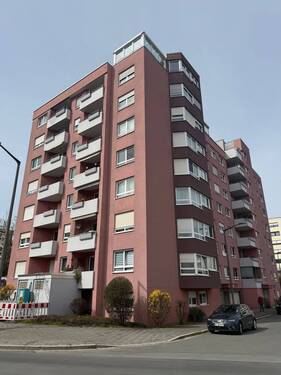 3-Zimmer Wohnung im 6. Obergeschoss - 3. Zimmerwohnung mit 2 Balkonen, Aufzug und Tiefgaragenstellplatz