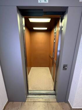 Fahrstuhl - 3 Zimmer Etagenwohnung in Nürnberg