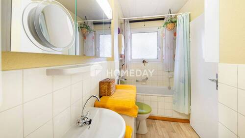 1. OG Badezimmer 1 - 