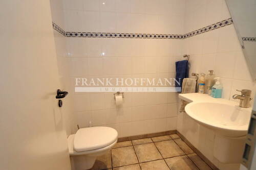 V9321 Bürotrakt EG Sanitär - 