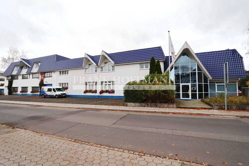 V9321 Frontalansicht - Halle in Quickborn zum Kaufen