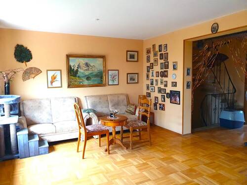 Wohnzimmer 2 - 5 Zimmer Reihenmittelhaus in Bayreuth