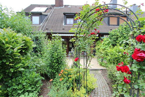 Rückansicht - Reihenmittelhaus mit 96,40 m&sup2; in Norderstedt zum Kaufen