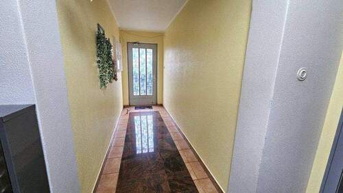 Eingangsbereich - Etagenwohnung mit 61,50 m&sup2; in Delmenhorst zum Kaufen