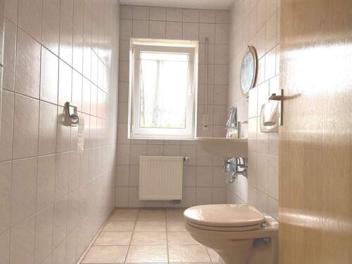 Gäste-WC im EG - 