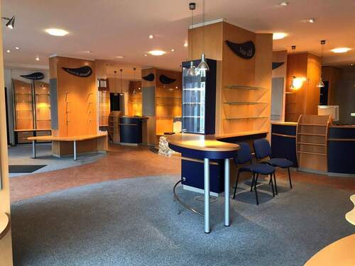 Verkaufsraum 2 - Ladenlokal zu verkaufen VB - 149.000,00&nbsp;EUR Kaufpreis,