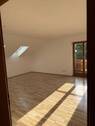 Wohnzimmer Ansicht 2 - 3 Zimmer Etagenwohnung zur Miete in Königsdorf