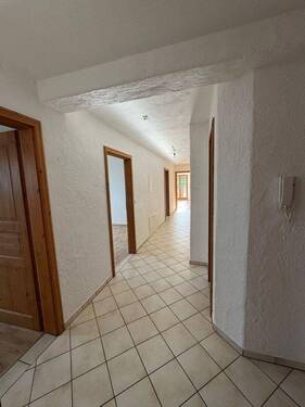 Flur - 3 Zimmer Etagenwohnung in Königsdorf