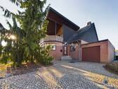Front - TOPANGEBOT****großzügige DHH mit Garage und 4 Stellplätzen in toller Wohnlage***TOPANGEBOT
