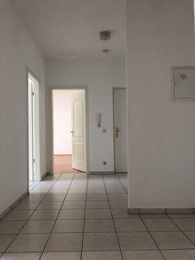Flur - Etagenwohnung mit 66,10 m² in Greifswald zur Miete