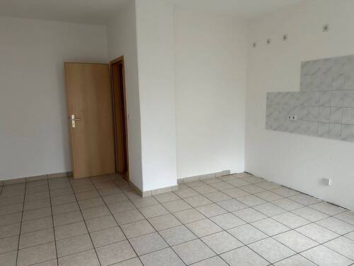04 Küche.jpeg - Etagenwohnung mit 45,60 m&sup2; in Riesa zur Miete
