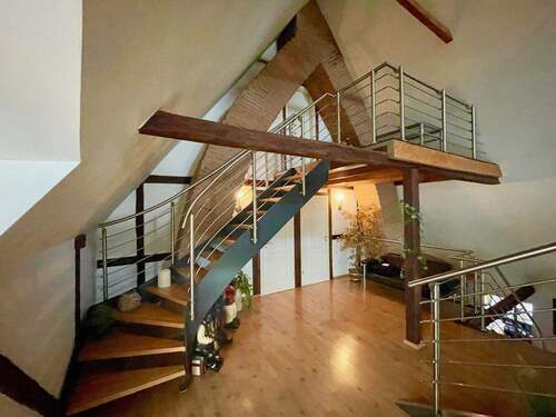 spektakuläre Edelstahltreppe - Mehrfamilienhaus, Wohnhaus mit 360,00 m&sup2; in Quickborn zum Kaufen