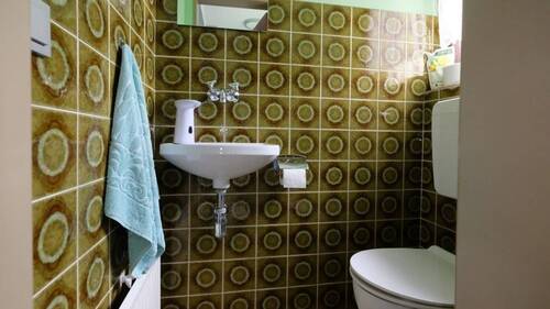WC - 