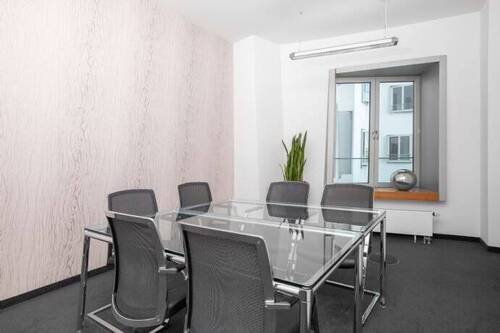 Bild 2 - Großraumbüros für 10 Personen in Regus Dusseldorf, Neuer Zollhof