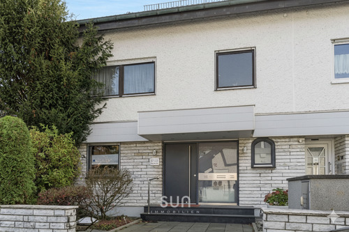 Eingang Nordseite - 8 Zimmer Reihenendhaus zum Kaufen in Ulm