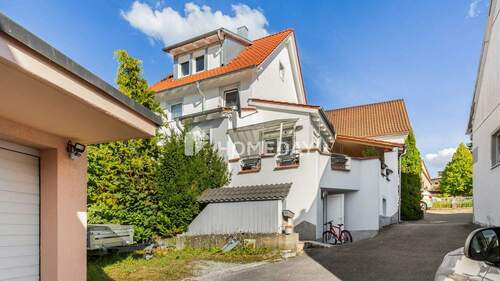 Außenansicht 2 - Wohnen mit Weitblick, Rückzug und einem Balkon, der zum Lieblingsplatz wird