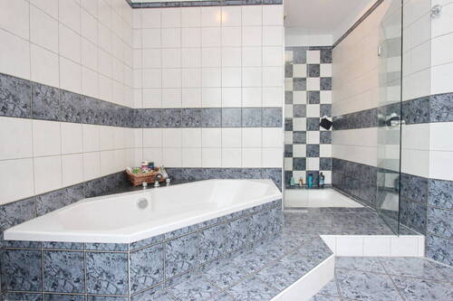Badezimmer (2) - 