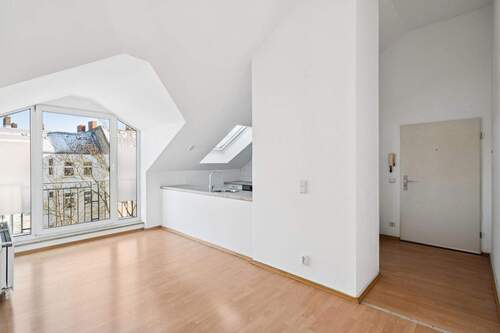 Esszimmer mit offener Küche - 