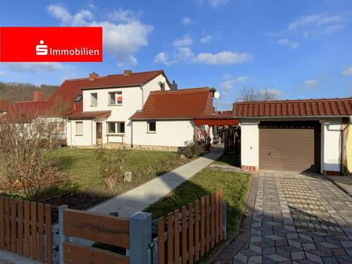 Vorderansicht - Doppelhaushälfte mit schönem Grundstück