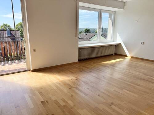 Wohnzimmer Erdgeschoss - 1 Zimmer Mehrfamilienhaus, Wohnhaus in Vaihingen