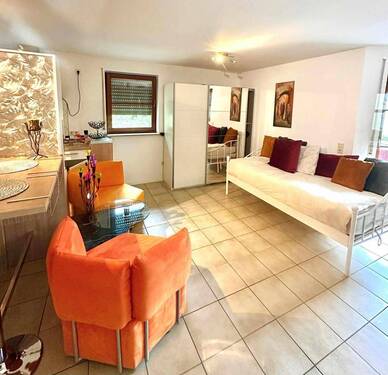 Wohn- und Schlafbereich - 1 Zimmer Etagenwohnung zur Miete in Göppingen