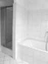 Badezimmer mit Dusche/Wanne - 