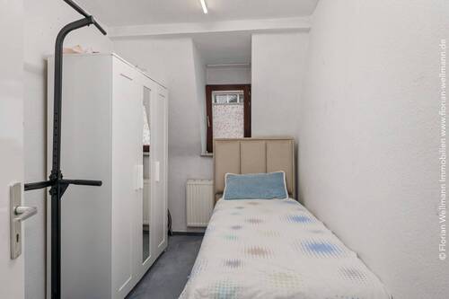 Zimmer 3 im Dachgeschoss 6.38m² - 