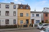 Bild 2 - 9 Zimmer Mehrfamilienhaus, Wohnhaus zum Kaufen in Bremen