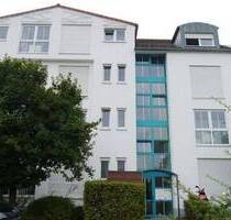 Mühlheim, 2-Zi-DG-Whg., 50m2, EBK, gr,Balkon mit Fernblick, TG-Platz, Anfragen bitte per E-Mail - Mühlheim am Main