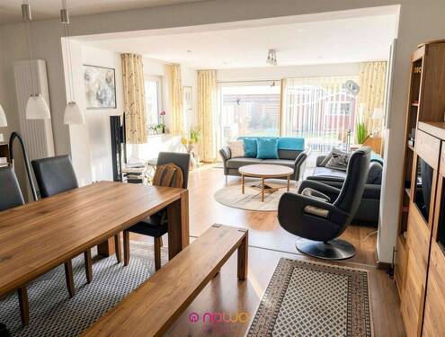 Wohn- und Esszimmer - 