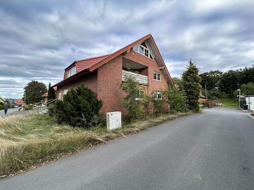 Seitenansicht - 1 Zimmer Mehrfamilienhaus, Wohnhaus in Marsberg-Essentho